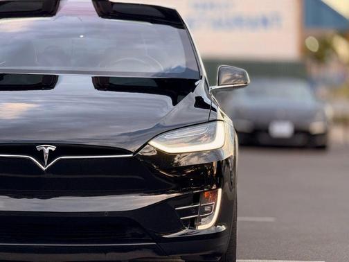 2018 Tesla Model X 75D