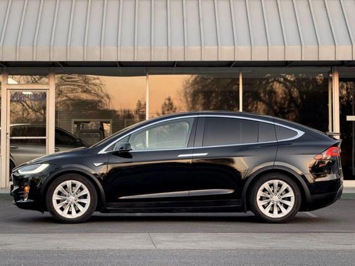 2016 Tesla Model X 75D