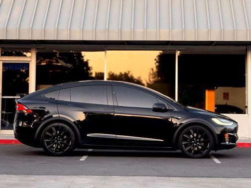 2016 Tesla Model X 75D
