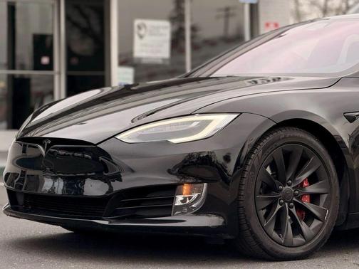 2019 Tesla Model S Performance