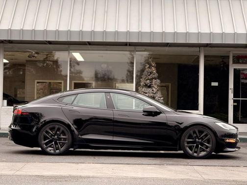 2022 Tesla Model S Long Range