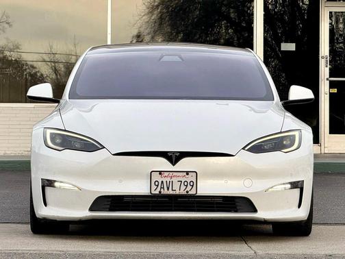 2022 Tesla Model S Long Range
