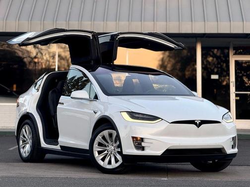 2018 Tesla Model X 75D