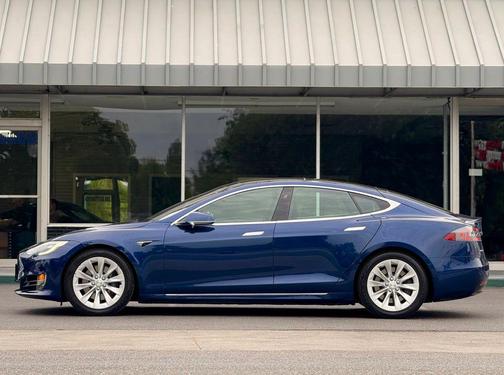 2017 Tesla Model S 90D