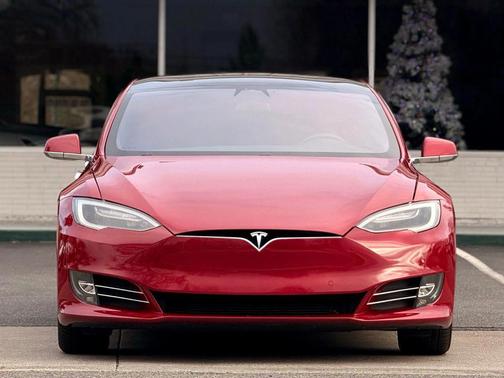 2018 Tesla Model S 75D