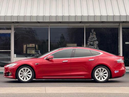 2018 Tesla Model S 75D