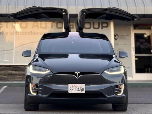 2019 Tesla Model X Long Range