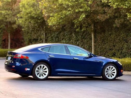 2017 Tesla Model S 75