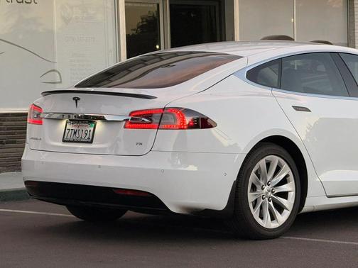 White 2016 Tesla Model S 75