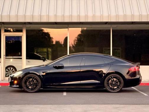 2017 Tesla Model S 75