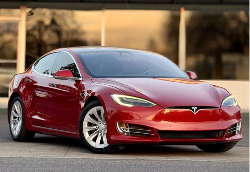 2017 Tesla Model S 90D