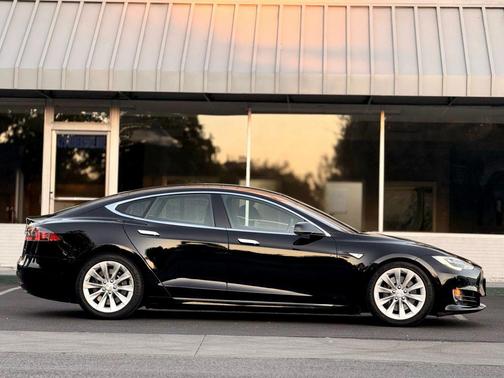 2016 Tesla Model S 75