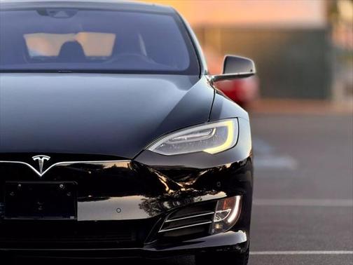 2016 Tesla Model S 75
