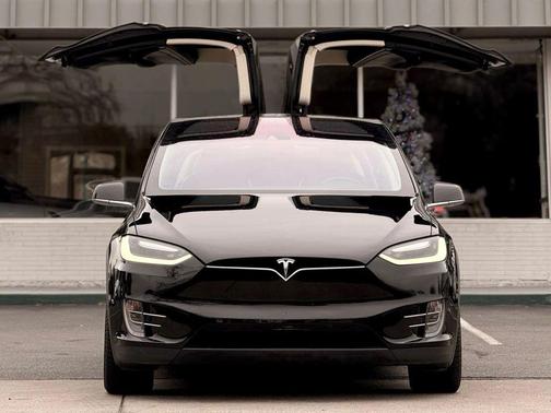 2016 Tesla Model X 75D