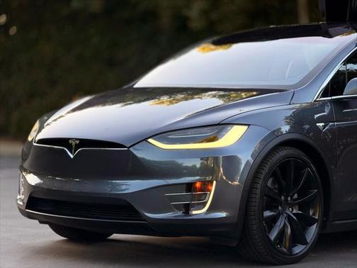 2017 Tesla Model X 100D