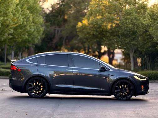 2017 Tesla Model X 100D