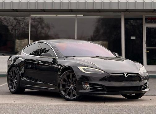 2020 Tesla Model S Long Range Plus