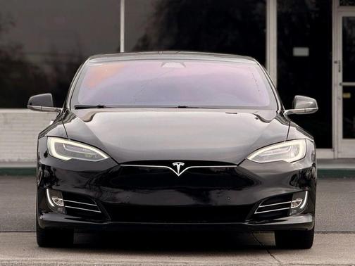 2020 Tesla Model S Long Range Plus