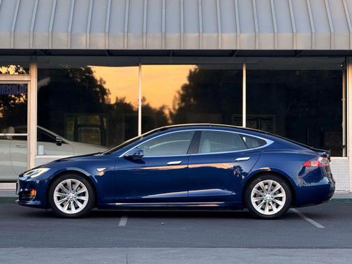 2016 Tesla Model S 70