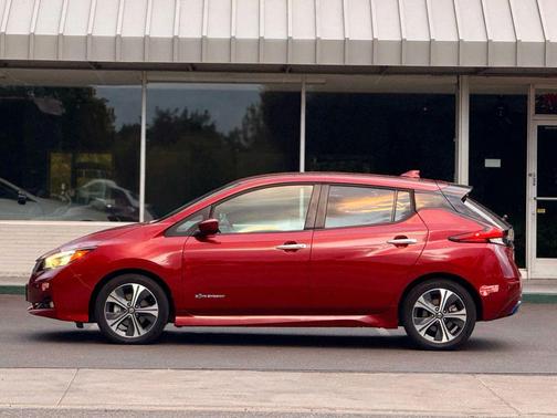2018 Nissan Leaf SV