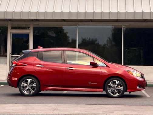 2018 Nissan Leaf SV