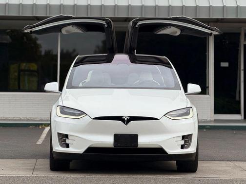 2017 Tesla Model X 90D