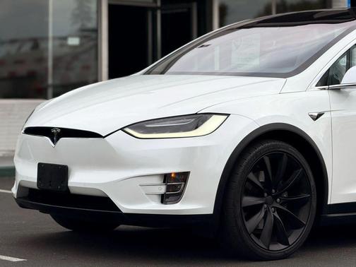 2017 Tesla Model X 90D