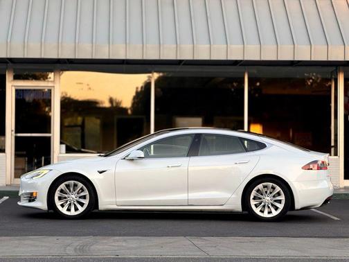 2019 Tesla Model S 100D