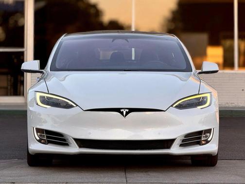 2019 Tesla Model S 100D