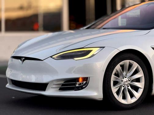 2019 Tesla Model S 100D