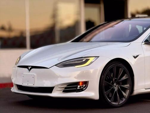 2018 Tesla Model S 100D