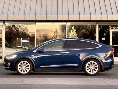 2016 Tesla Model X 60D