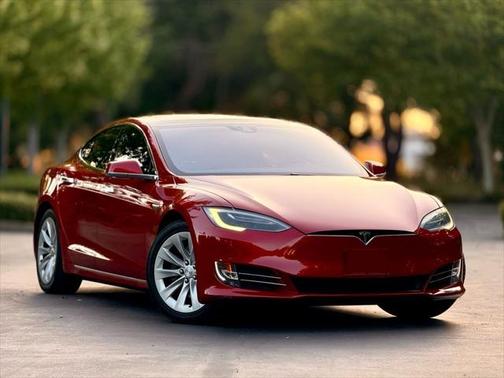 2016 Tesla Model S 75D