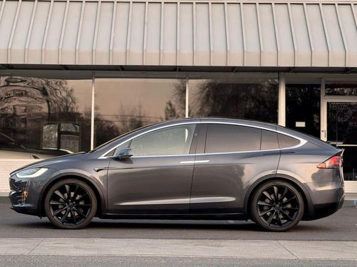2020 Tesla Model X Long Range Sport Utility 4D