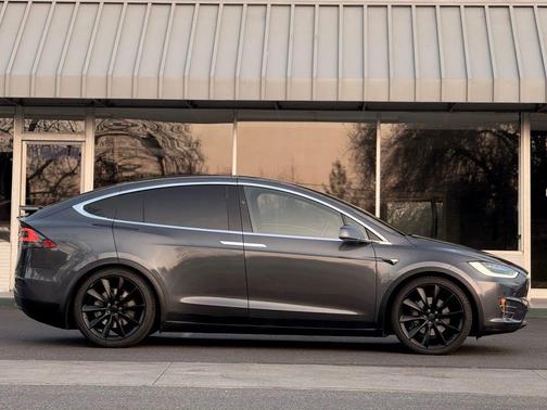 2020 Tesla Model X Long Range Sport Utility 4D