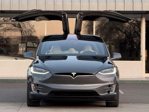 2020 Tesla Model X Long Range Sport Utility 4D