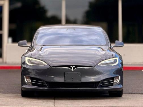 2017 Tesla Model S 90D