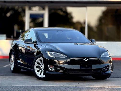2018 Tesla Model S 75D