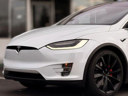 2018 Tesla Model X P100D