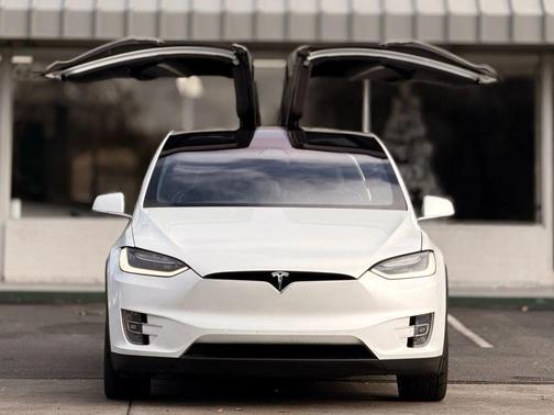 2018 Tesla Model X P100D