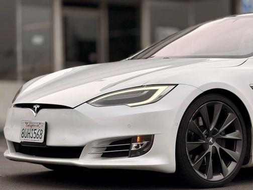 2021 Tesla Model S Long Range Plus