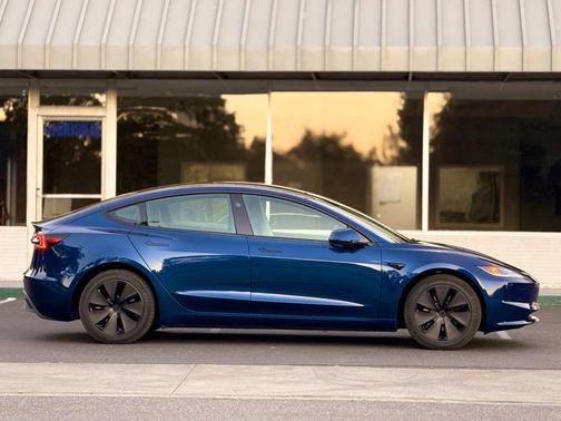 2024 Tesla Model 3 Long Range
