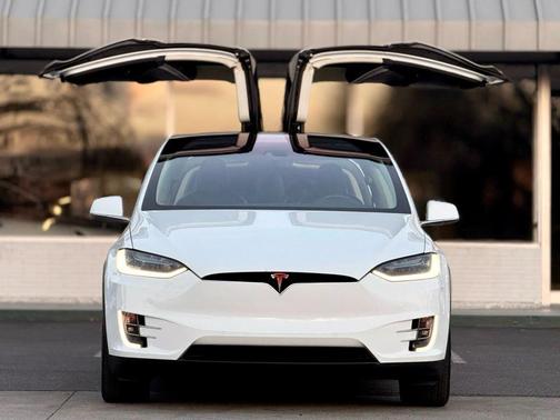 2016 Tesla Model X P90D