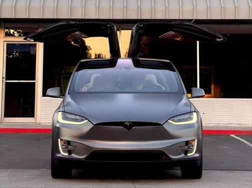 2016 Tesla Model X P90D