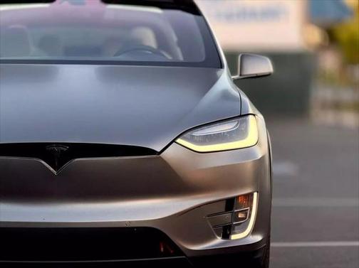 2016 Tesla Model X P90D