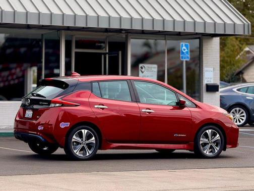 2018 Nissan Leaf SV