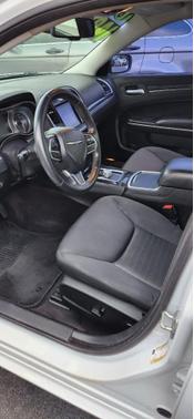 2018 Chrysler 300 Touring