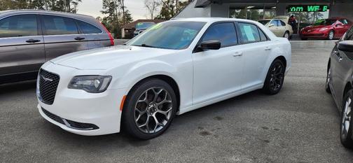 2018 Chrysler 300 Touring