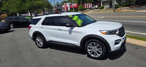 Oxford White 2020 Ford Explorer XLT