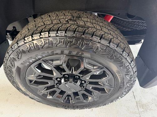 Onyx Black 2026 GMC Sierra 2500 Denali Ultimate